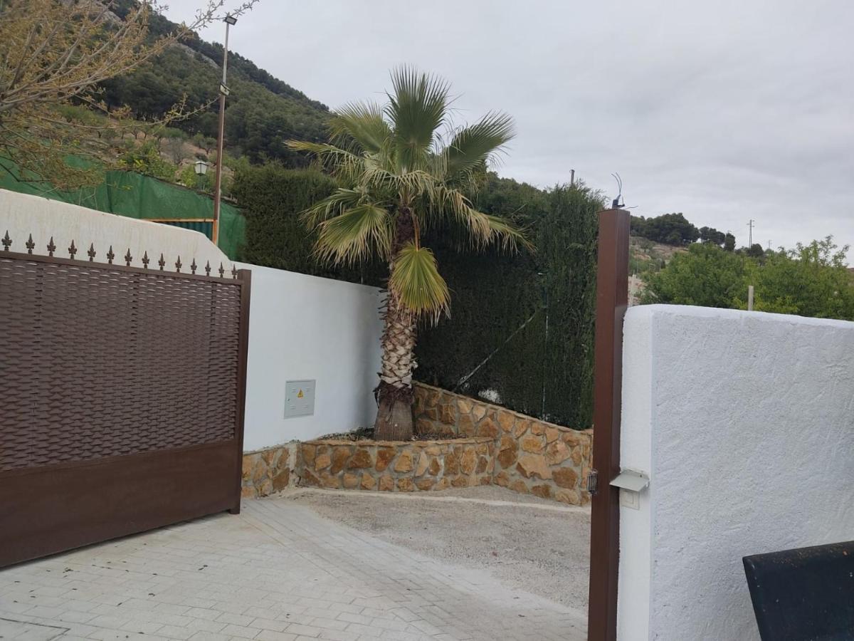 Casa Cueva El Almendro Guest House Pegalajar Ngoại thất bức ảnh